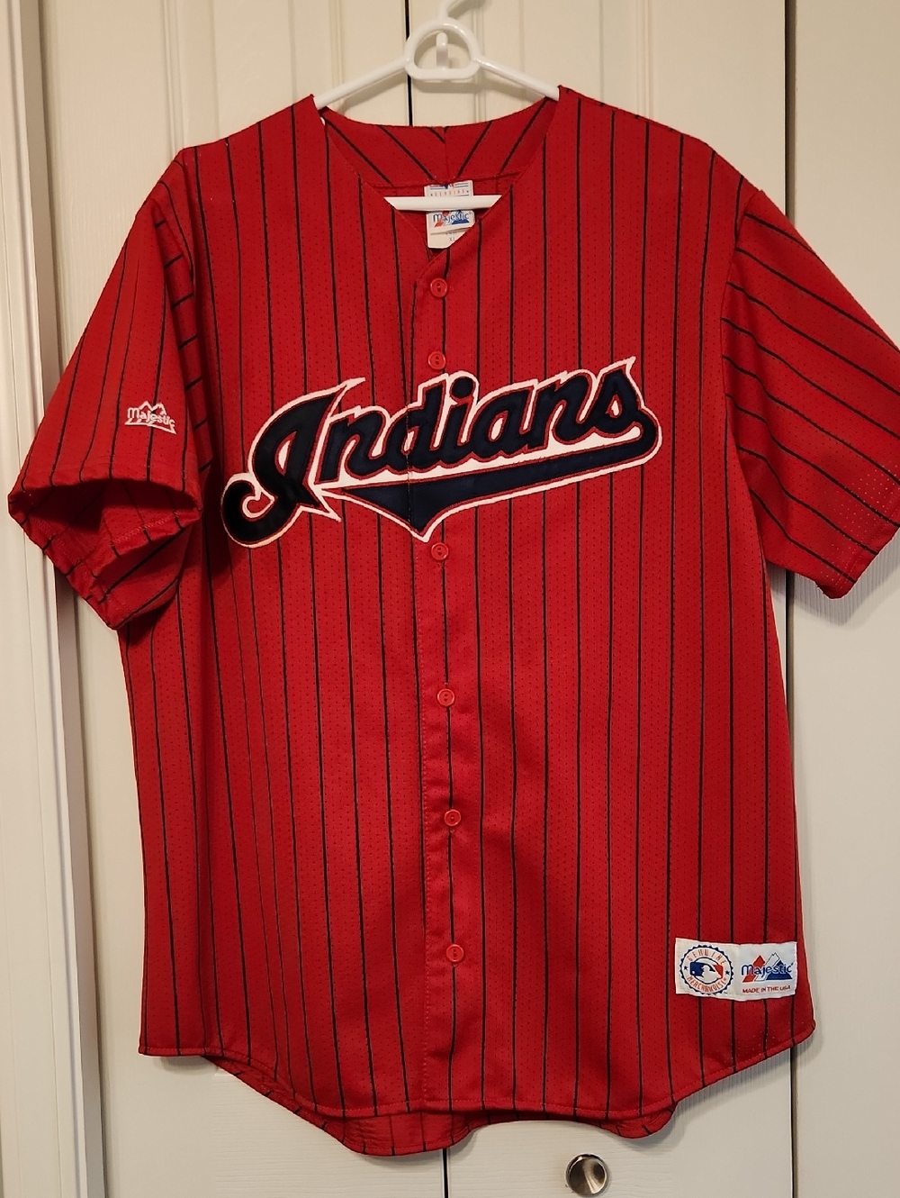 Vintage Majestic Brand MLB Cleveland Indians Embroidered Baseball Jersey